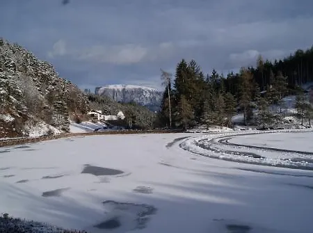 Am Wolfgrubenersee 3*