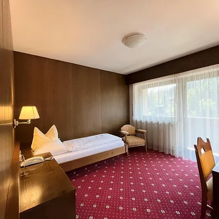 Hotel Am Wolfgrubenersee 3*
