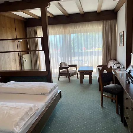 Am Wolfgrubenersee Hotel Soprabolzano