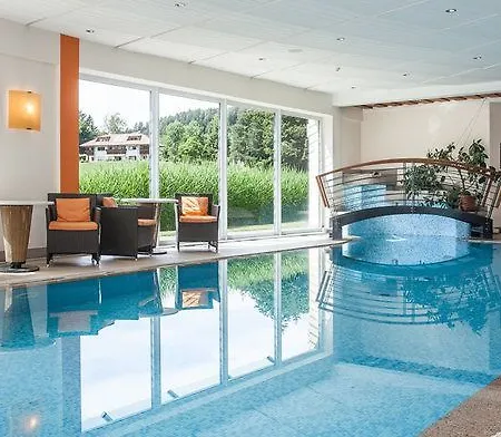 Hotel Am Wolfgrubenersee 3*