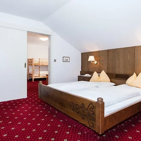 Am Wolfgrubenersee 3*