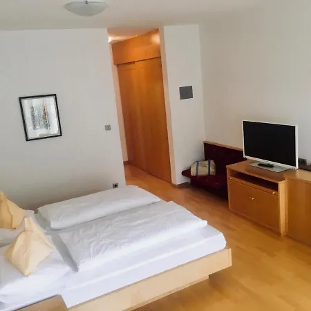 Am Wolfgrubenersee Hotel